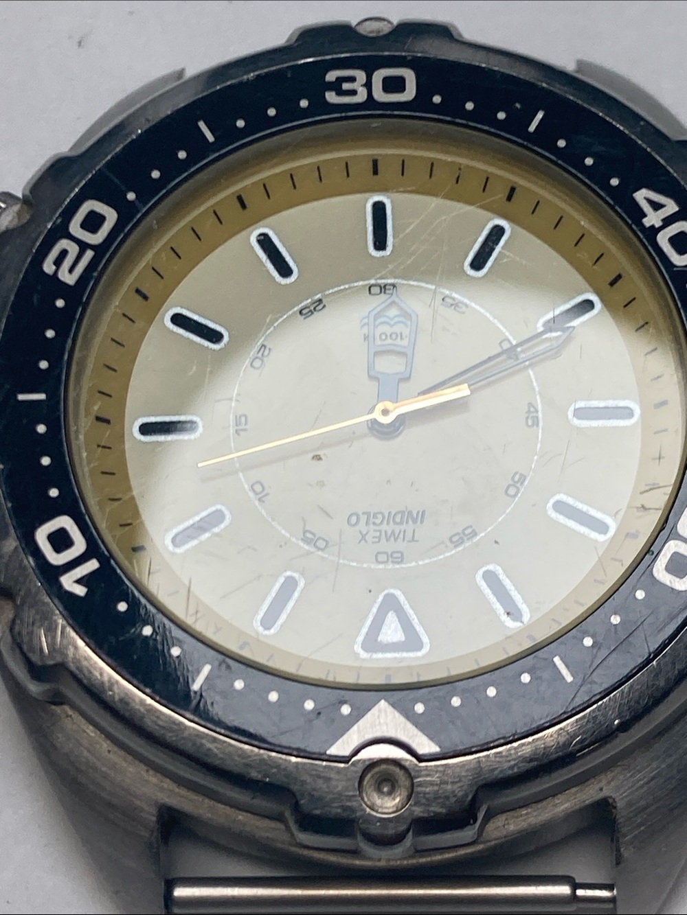Timex vintage dive Men's Watch with Cream Dial and Black Bezel, parts or restore - Picture 8 of 11